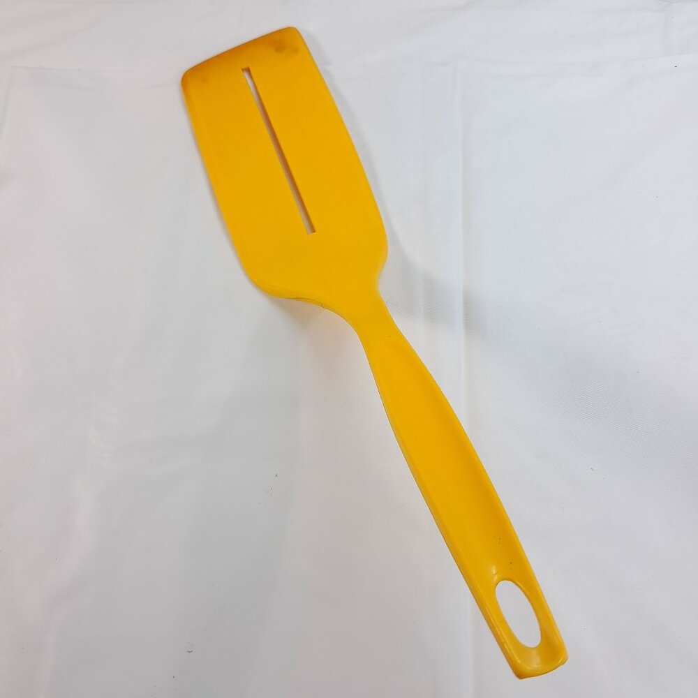 Vintage Foley Spatula Turner Long Blade 1 Slot Angled‎ Yellow Gold Nylon Flipper